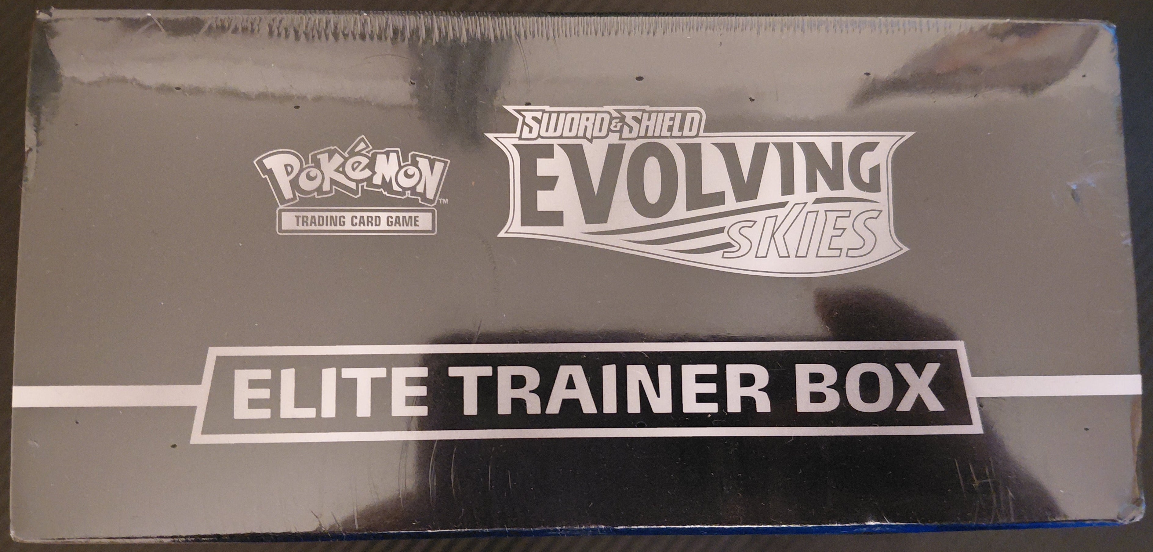 Pokémon Evolving Skies Elite Trainer Box [Flareon/Jolteon/Umbreon/Leafeon] - SWSH07