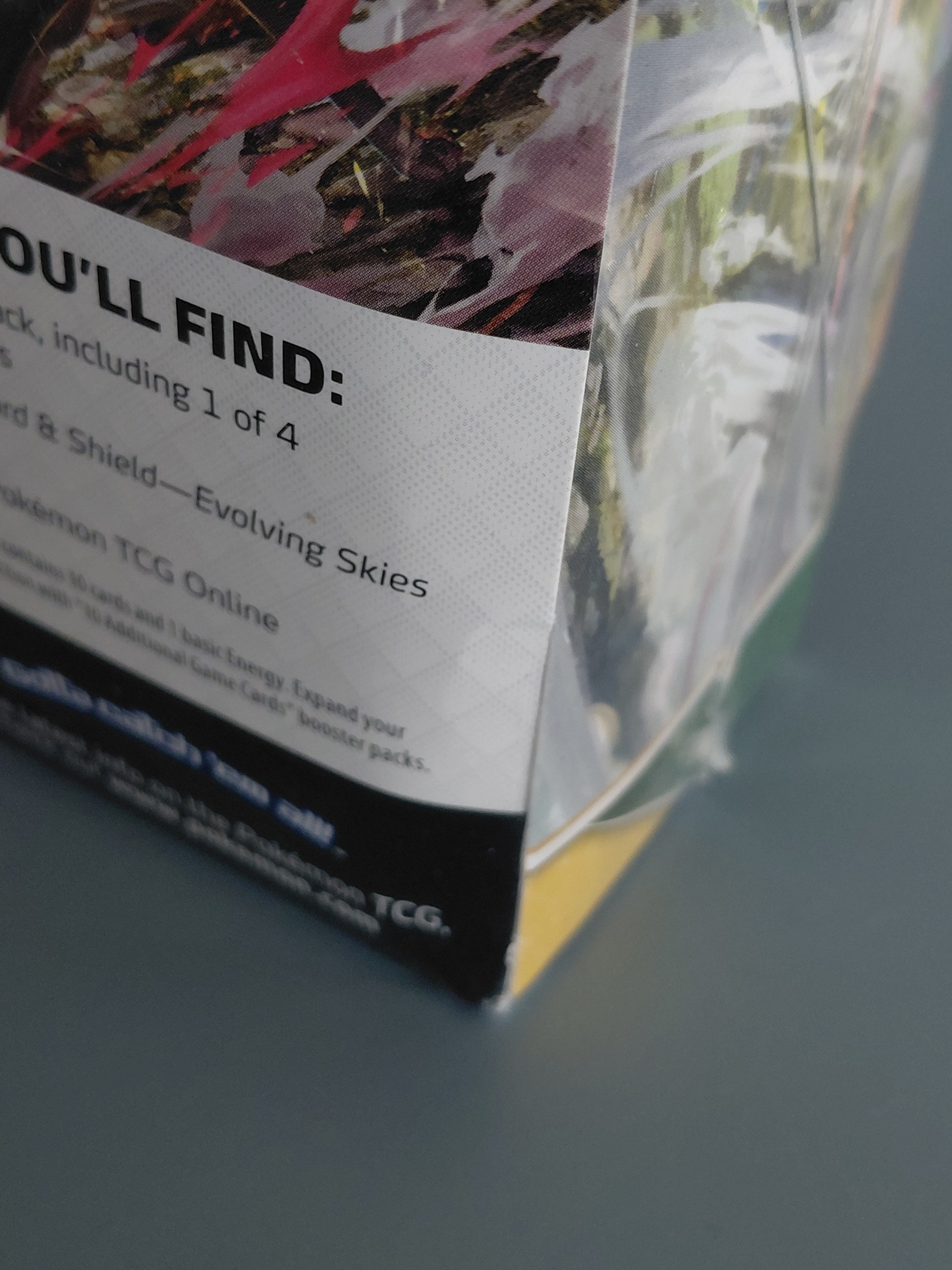 Pokémon Evolving Skies Build & Battle Box - SWSH07
