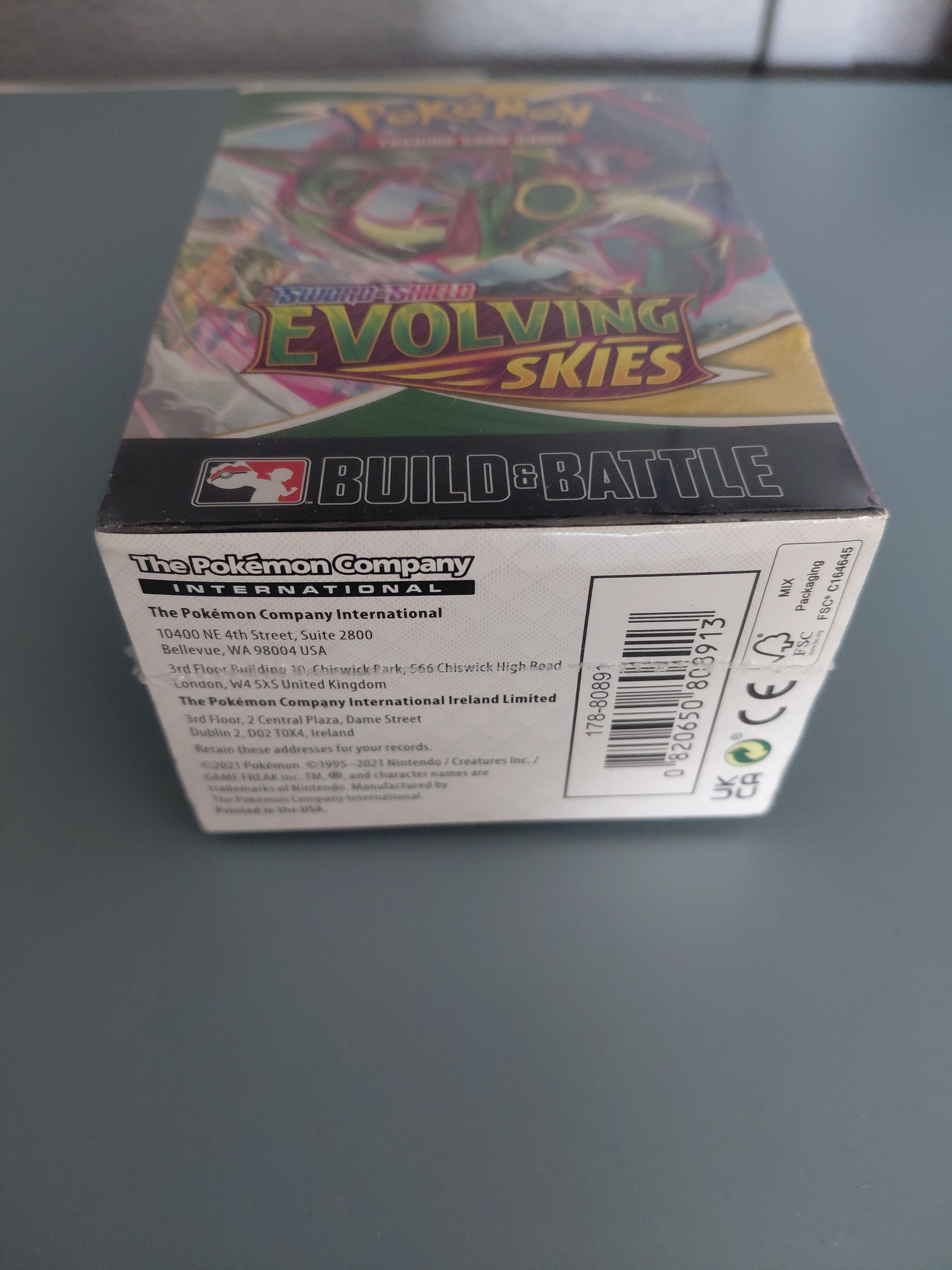 Pokémon Evolving Skies Build & Battle Box - SWSH07