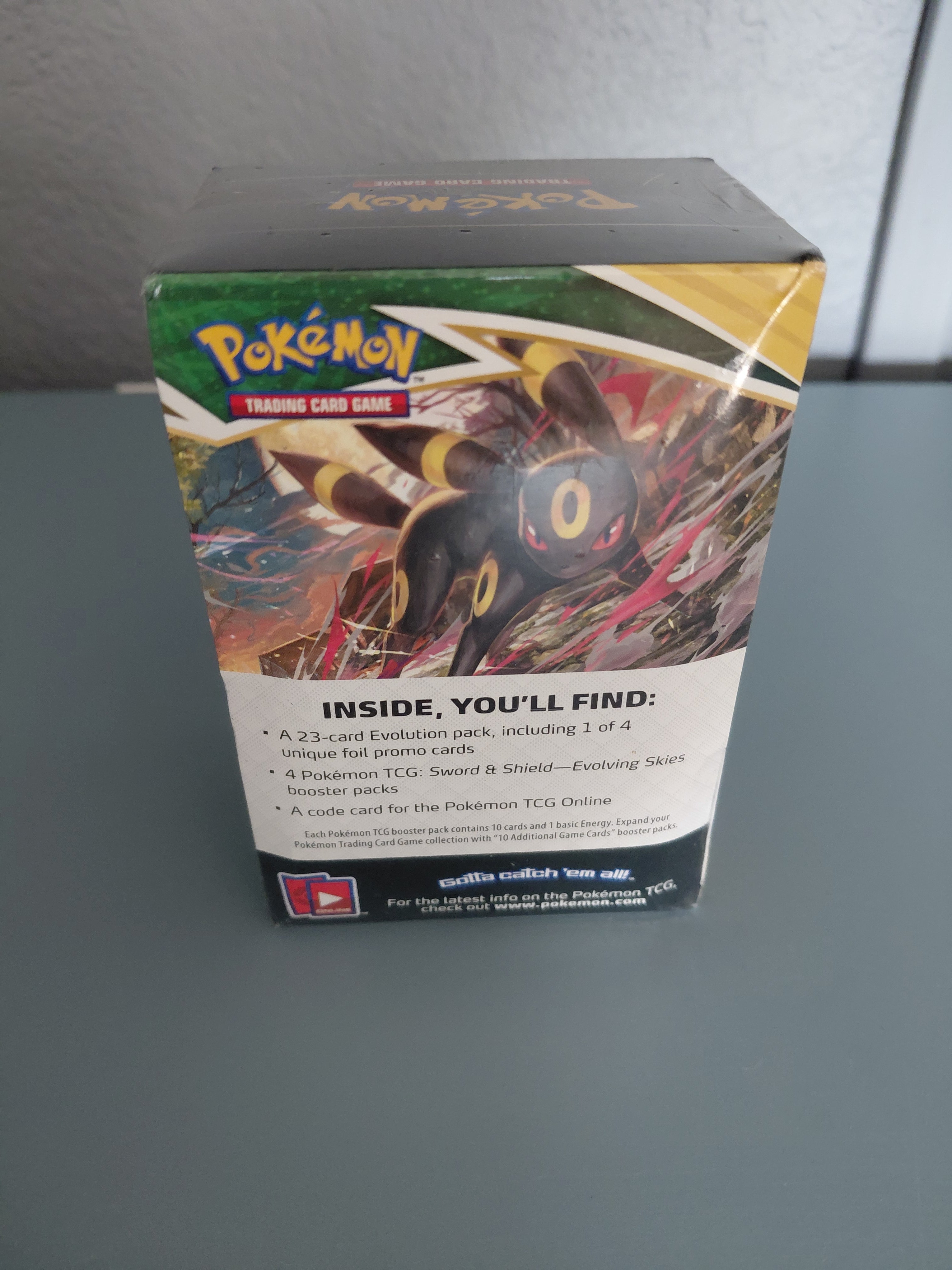 Pokémon Evolving Skies Build & Battle Box - SWSH07