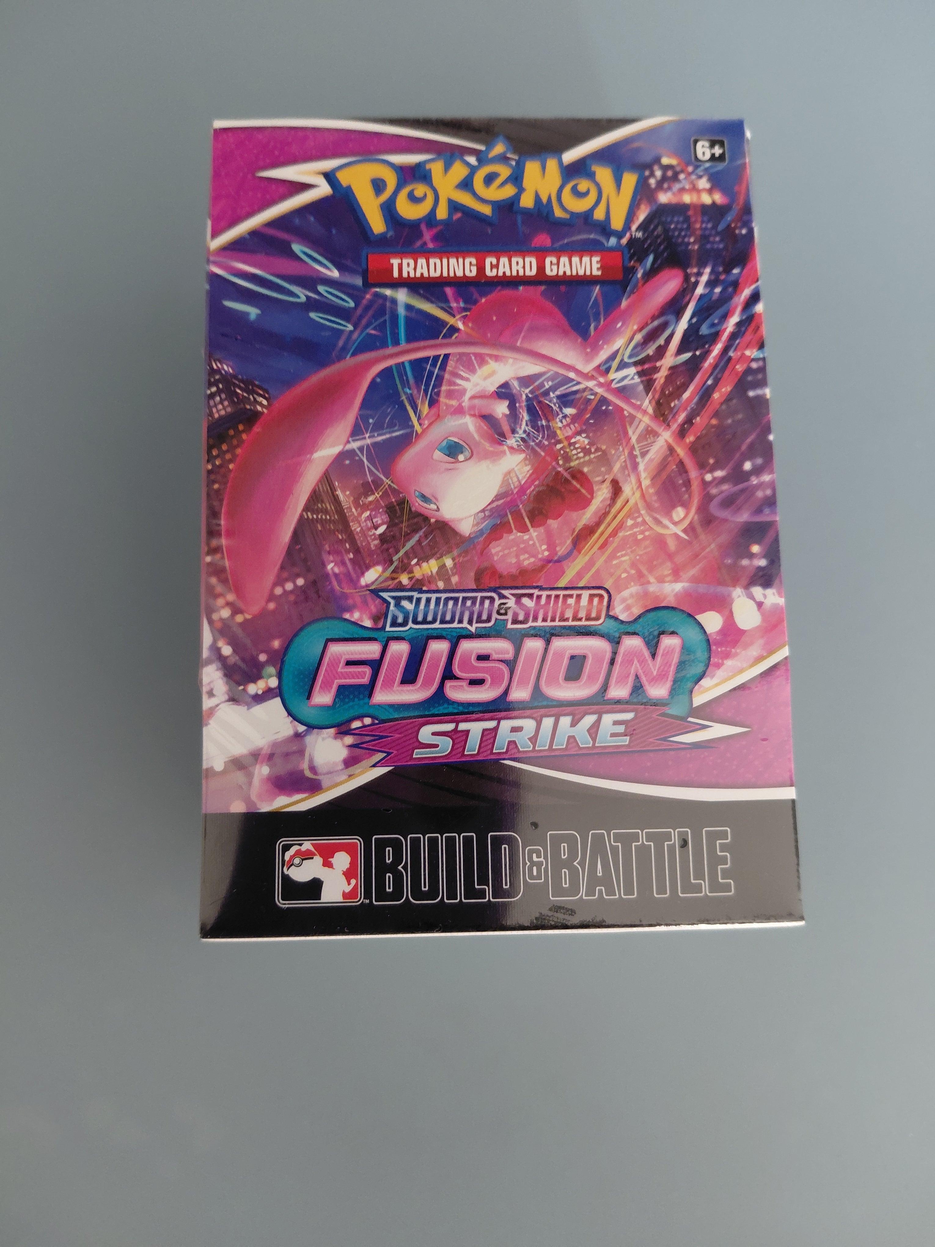 Pokémon Fusion Strike Build & Battle Box - SWSH08: Fusion Strike