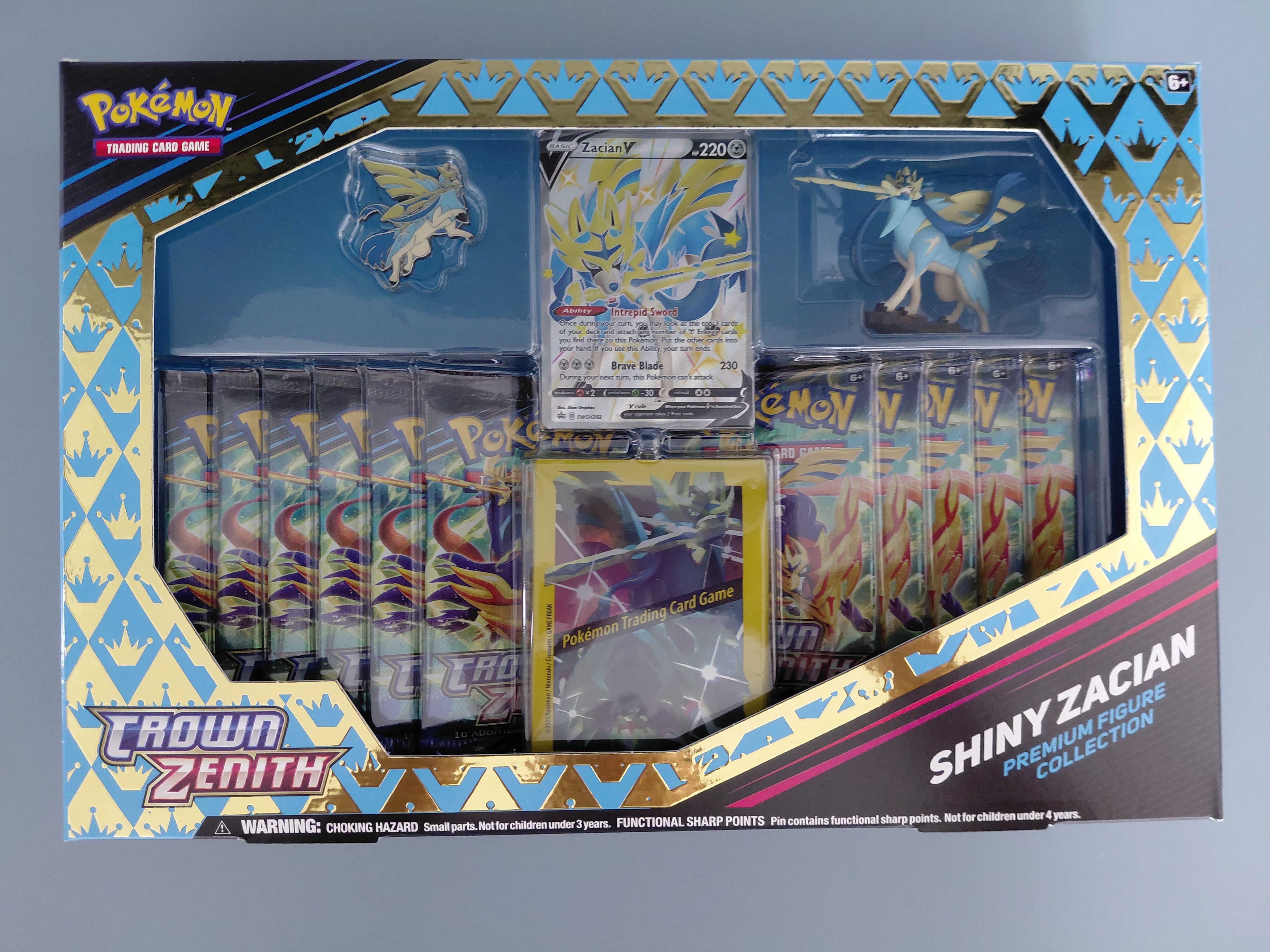 Pokémon Crown Zenith Premium Figure Collection [Shiny Zacian]